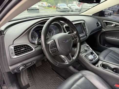 Used 2016 Chrysler 200 Limited FWD image 14
