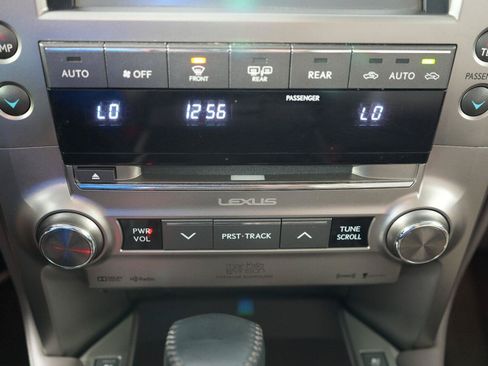 Used 2019 Lexus GX 460 Luxury w/ Preferred Accessory Package AWD/4WD image 17