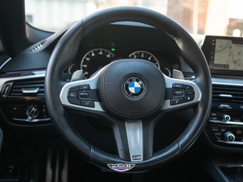 Used 2019 BMW 540i w/ M Sport Package image 23