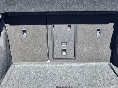 New 2026 Volkswagen Taos SEL image 23