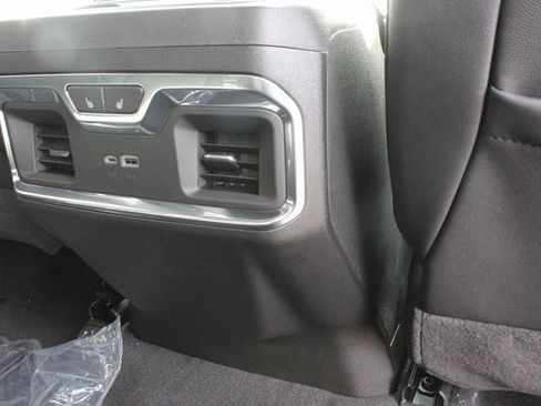 New 2026 GMC Sierra 3500 SLT w/ SLT Premium Package image 28