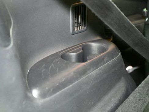 Used 2018 Nissan Pathfinder SV image 60