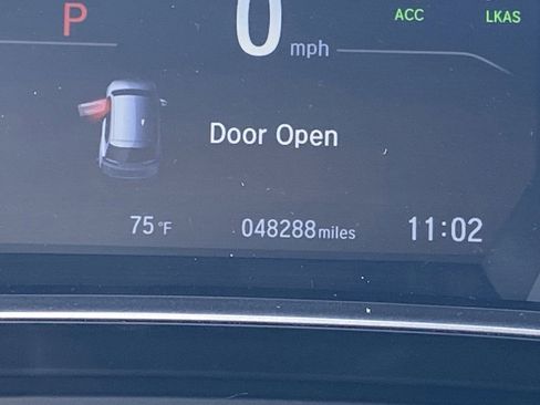 Used 2020 Honda CR-V Touring image 30