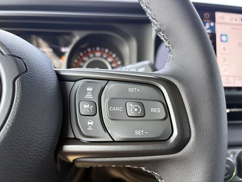 New 2026 Jeep Gladiator Sport AWD/4WD image 16