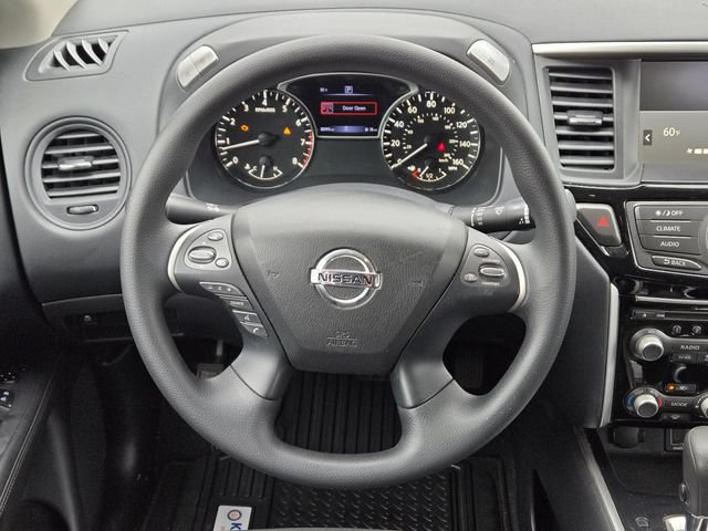 Used 2020 Nissan Pathfinder S FWD image 21