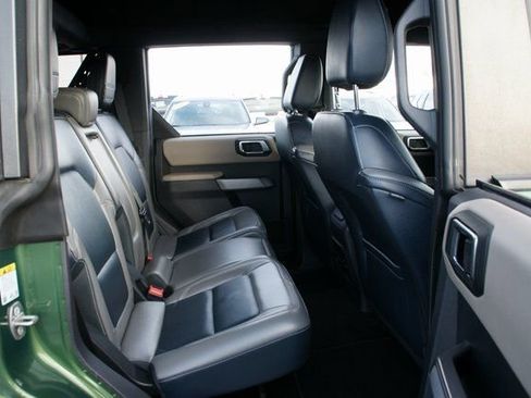 Used 2023 Ford Bronco Wildtrak image 32