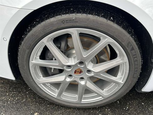 New 2026 Porsche Panamera 4 E-Hybrid image 11