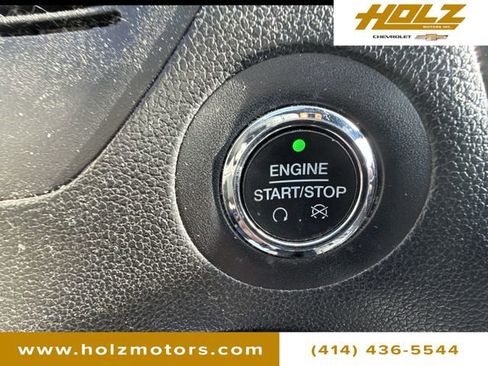 Used 2018 Ford Explorer XLT image 16