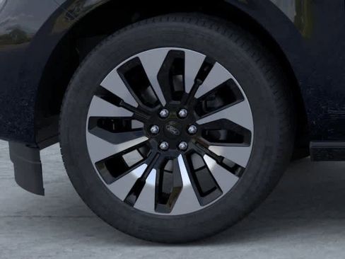 New 2025 Ford Expedition Max Platinum w/ Platinum Ultimate Package image 19