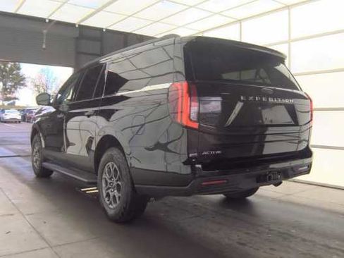 Used 2025 Ford Expedition Max Active RWD image 5