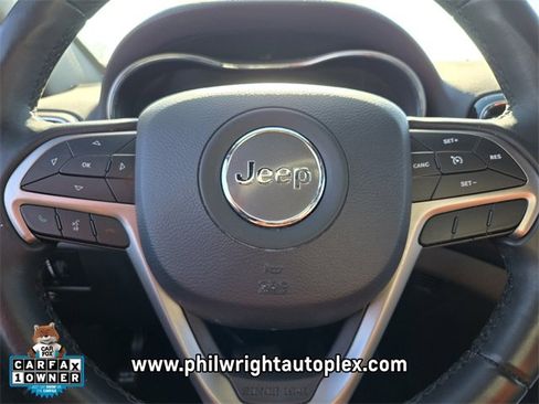 Used 2020 Jeep Grand Cherokee Laredo w/ 18" Wheel & 8.4" Radio Group image 25