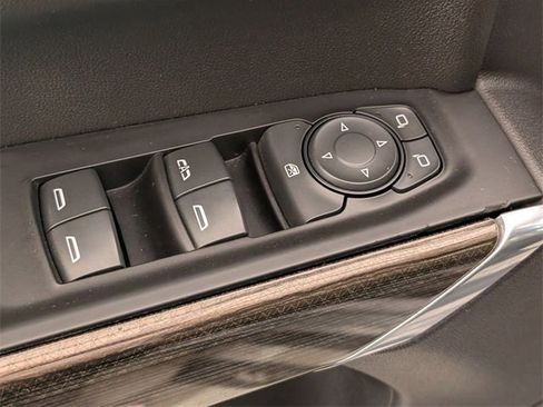 Used 2020 Chevrolet Silverado 1500 LT Trail Boss image 12