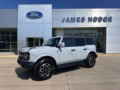 New 2026 Ford Bronco Outer Banks