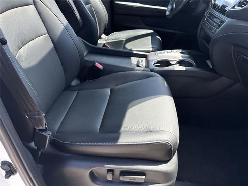 Used 2023 Honda Ridgeline RTL-E image 18