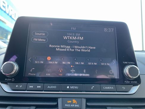 Used 2019 Nissan Altima 2.5 SR w/ SR Premium Package image 8