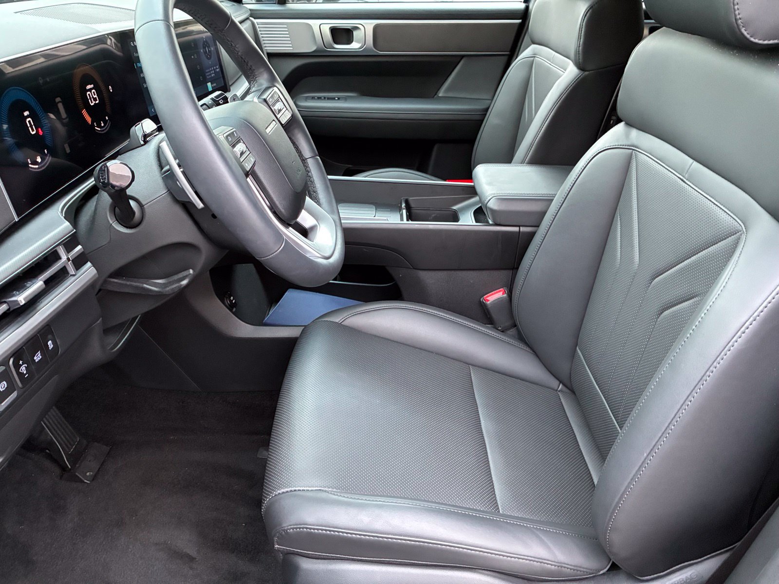 Certified 2026 Hyundai Santa Fe SEL FWD image 13