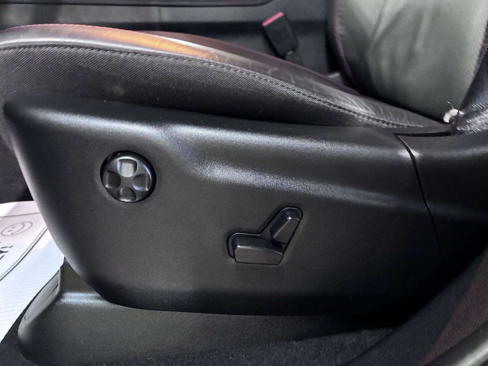 Used 2025 Dodge Durango GT AWD/4WD image 26