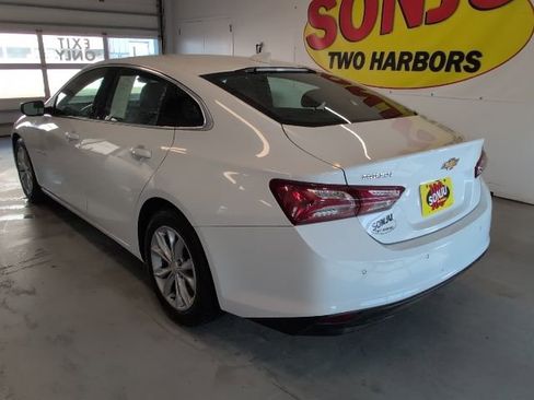 Used 2021 Chevrolet Malibu LT image 3