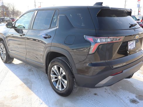 Used 2025 Chevrolet Equinox LT image 8