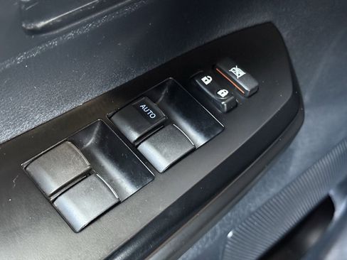 Used 2018 Toyota Tundra SR5 image 18