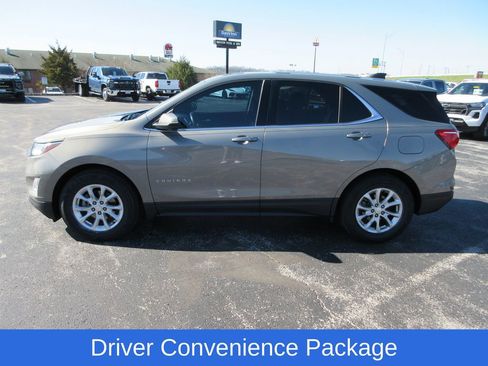 Certified 2018 Chevrolet Equinox LT image 2