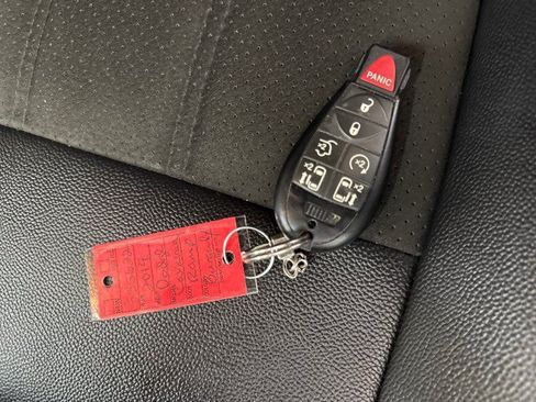 Used 2019 Dodge Grand Caravan SXT FWD image 43