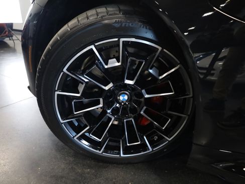 Used 2025 BMW M5 Touring w/ M Driver's Package image 13