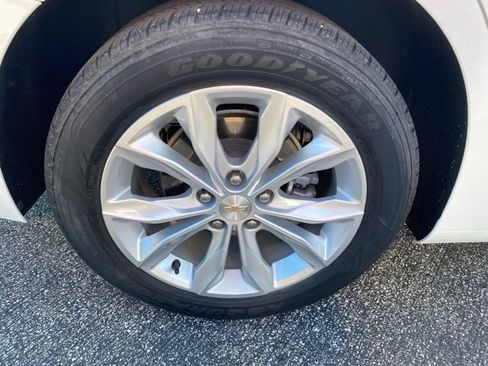 Used 2024 Chevrolet Malibu LT FWD image 10