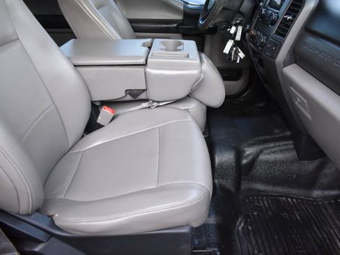 Used 2019 Ford F250 XL w/ Power Equipment Group AWD/4WD image 23