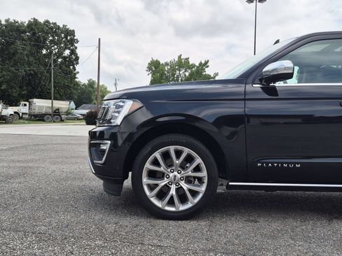 Used 2019 Ford Expedition Max Platinum AWD/4WD image 35
