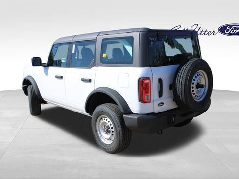 New 2025 Ford Bronco 4-Door image 4