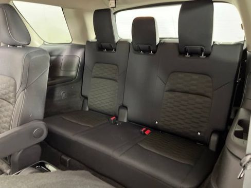 Used 2025 Nissan Pathfinder SV w/ SV Premium Package FWD image 46