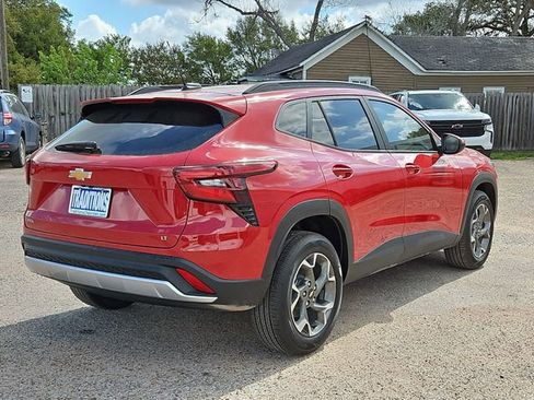 New 2026 Chevrolet Trax LT w/ Driver Confidence Package FWD image 38