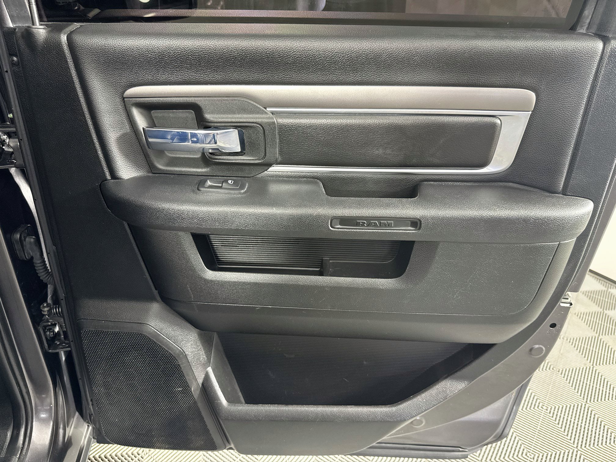Used 2021 RAM 1500 Warlock AWD/4WD image 42