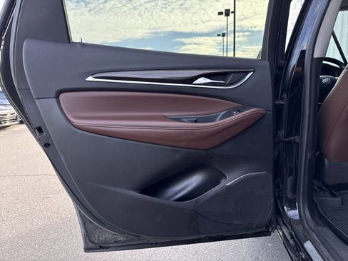 Used 2021 Buick Enclave Avenir w/ Avenir Technology Package image 23