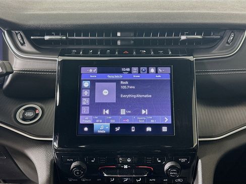 Used 2023 Jeep Grand Cherokee Altitude image 21