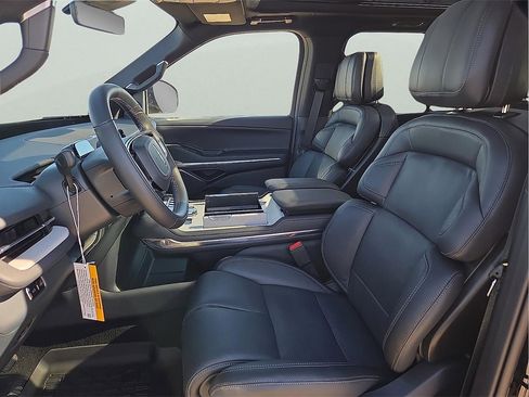 New 2026 Lincoln Navigator L Reserve w/ Jet Appearance Package image 12