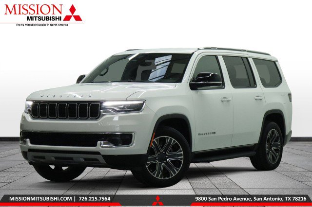 Used 2024 Jeep Wagoneer Series II w/ Flexible Seating Group RWD image 1