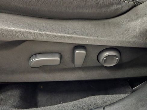 Used 2020 Subaru Forester Premium image 12