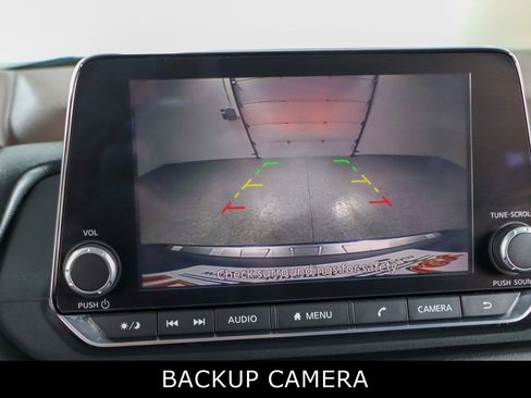 Used 2023 Nissan Rogue SV FWD image 18