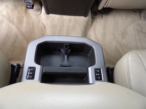 Used 2010 Toyota Sequoia Platinum AWD/4WD image 17