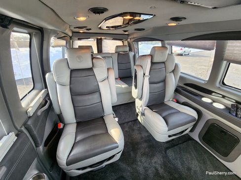 Used 2024 Chevrolet Express 2500 w/ Driver Convenience Package image 8