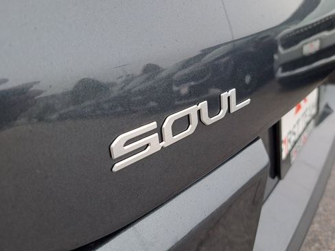 Used 2024 Kia Soul LX w/ Option Group 015 image 25