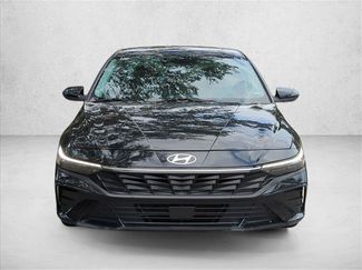Used 2025 Hyundai Elantra SEL FWD video 2