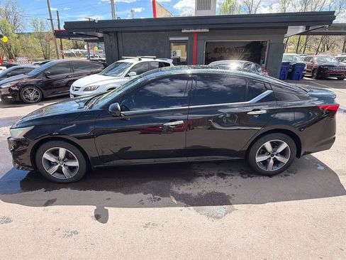 Used 2019 Nissan Altima 2.5 SV image 4