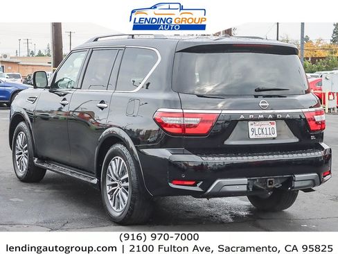 Used 2021 Nissan Armada SL w/ Captain's Chairs Package image 2