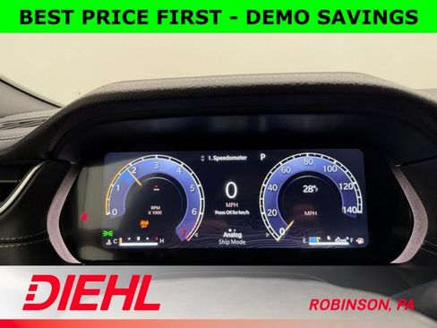 New 2025 Jeep Grand Cherokee L Limited w/ Black Appearance Package image 31