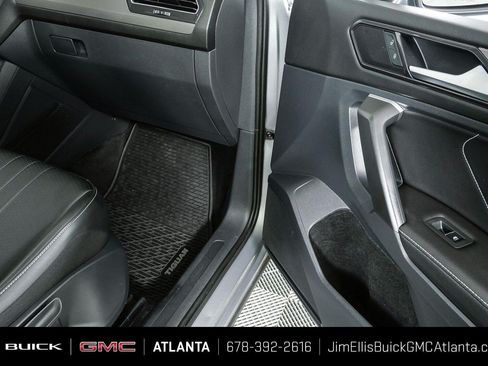 Used 2024 Volkswagen Tiguan SE AWD/4WD image 23