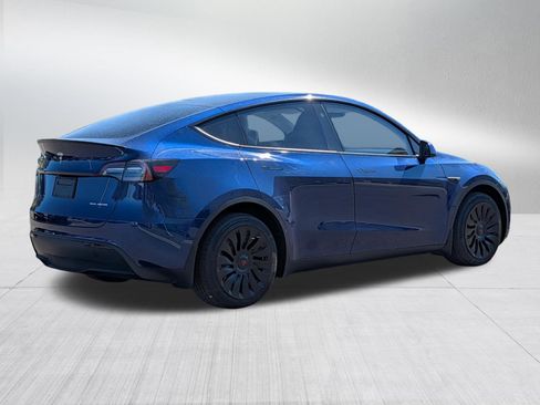 Used 2023 Tesla Model Y Long Range AWD/4WD image 7
