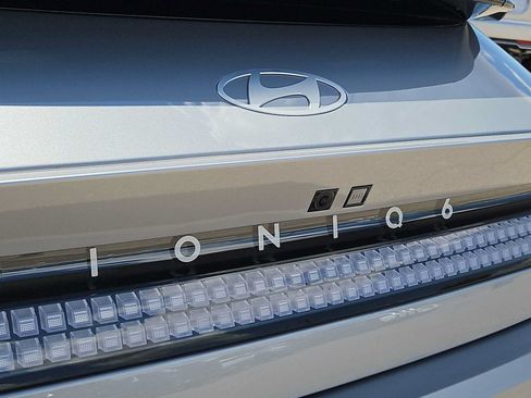 Used 2023 Hyundai Ioniq 6 SEL RWD image 12
